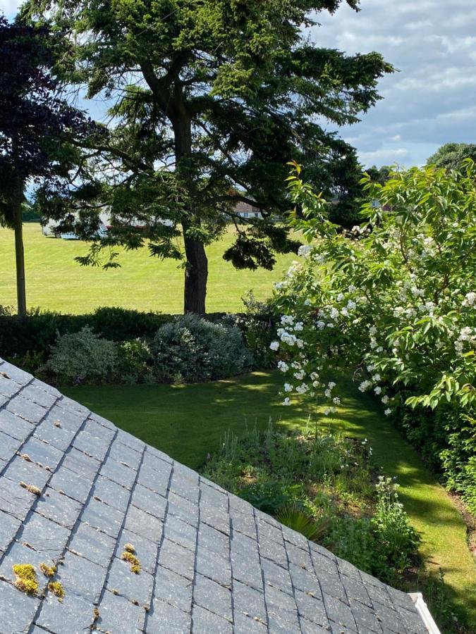 Glen Lyon Lodge Bed And Breakfast 奈恩 外观 照片