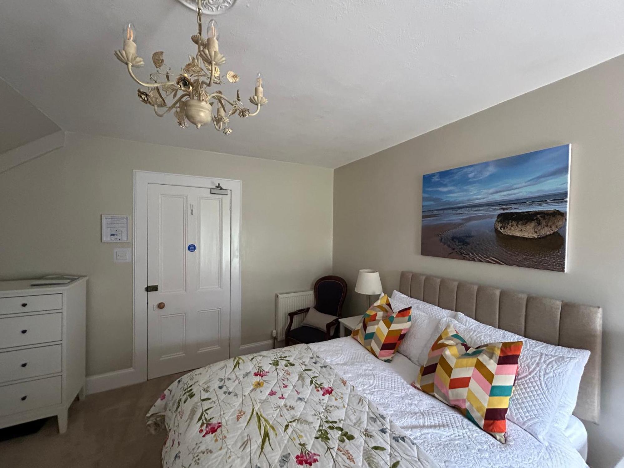 Glen Lyon Lodge Bed And Breakfast 奈恩 外观 照片