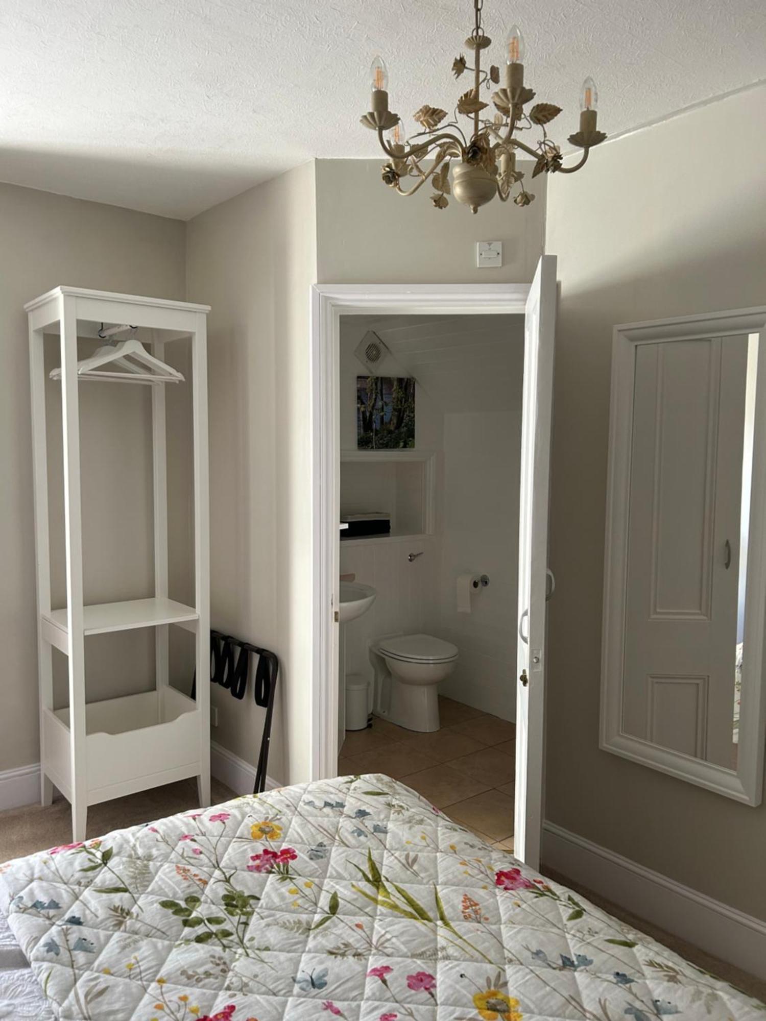 Glen Lyon Lodge Bed And Breakfast 奈恩 客房 照片